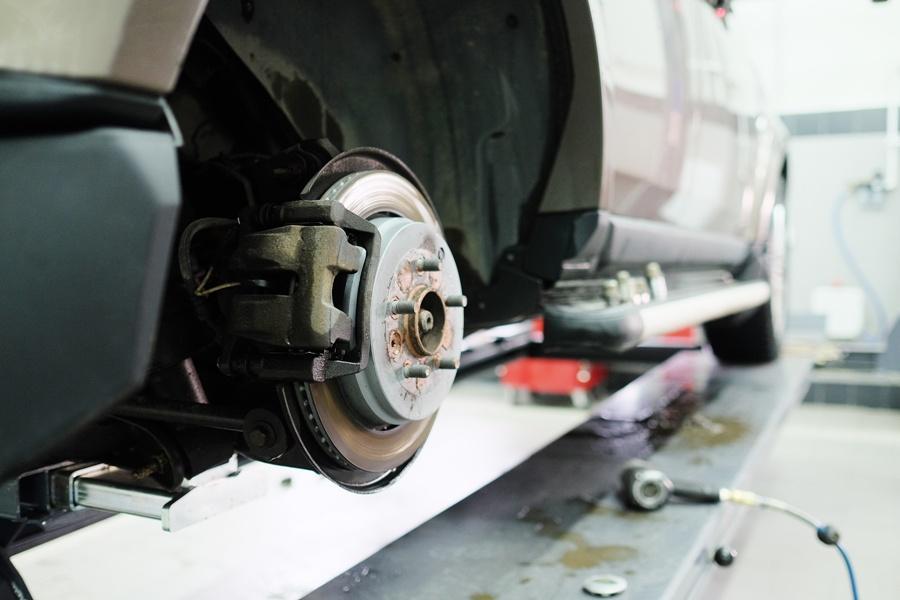 Read more about the article What’s Going On With Your Brakes?
