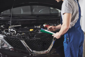Read more about the article 4 Benefits of Routine Auto Repair Services