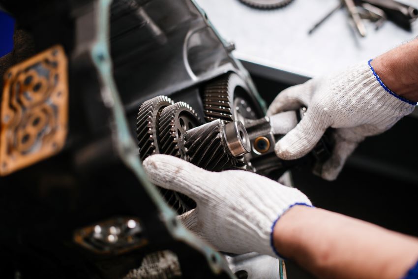 You are currently viewing Wondering What Causes a Transmission to go Bad?