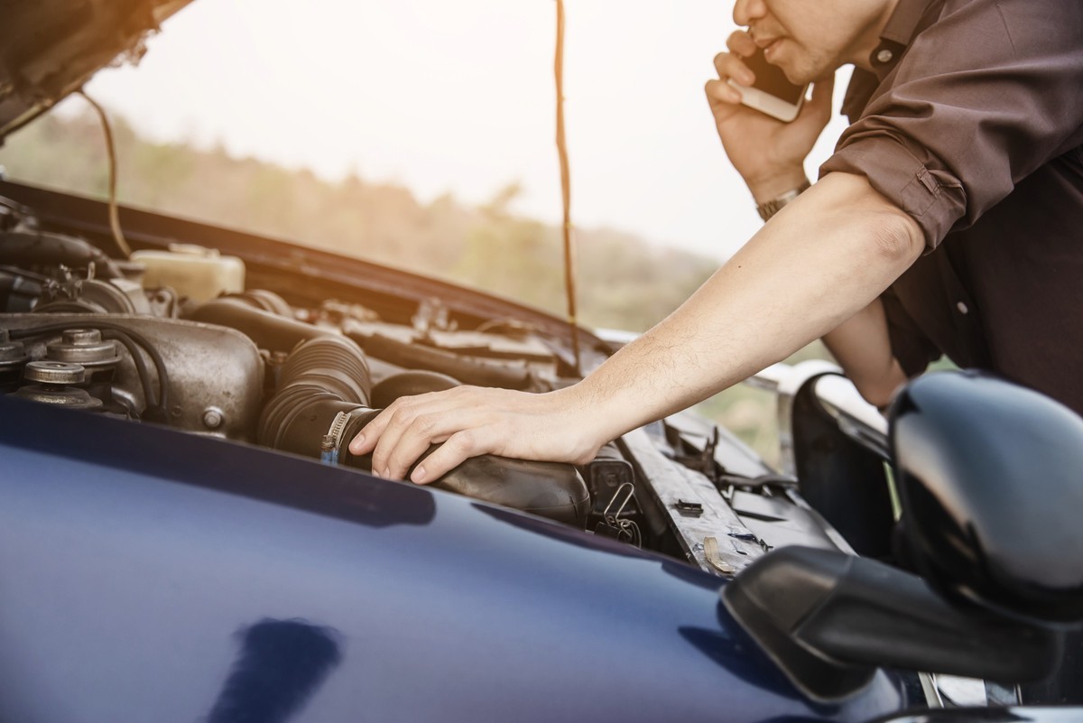 You are currently viewing 5 Major Signs That You Need to Visit an Auto Repair Shop