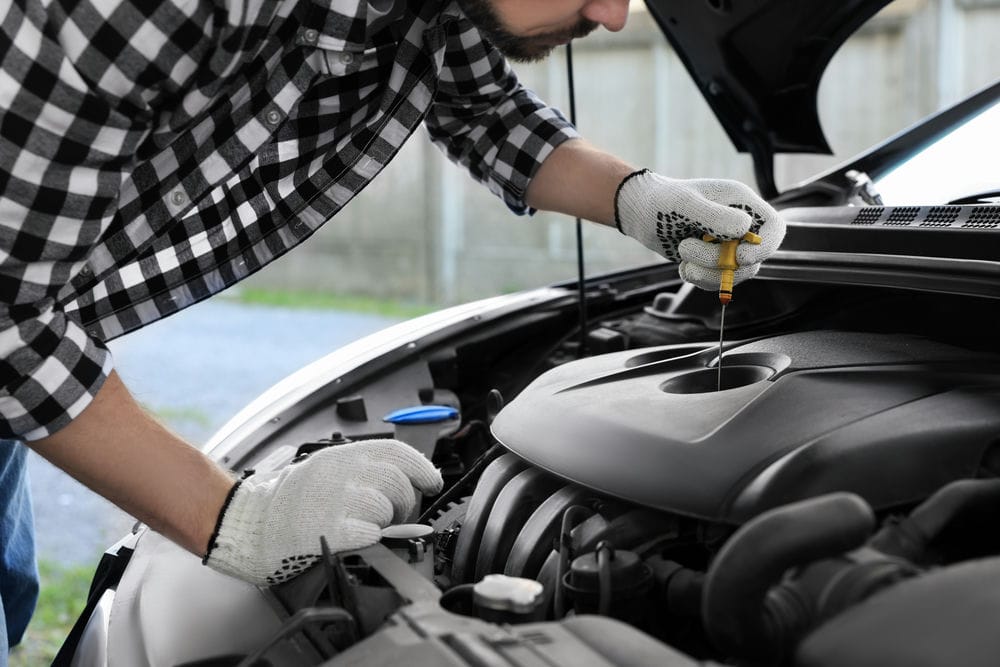 Manual transmission fluid service